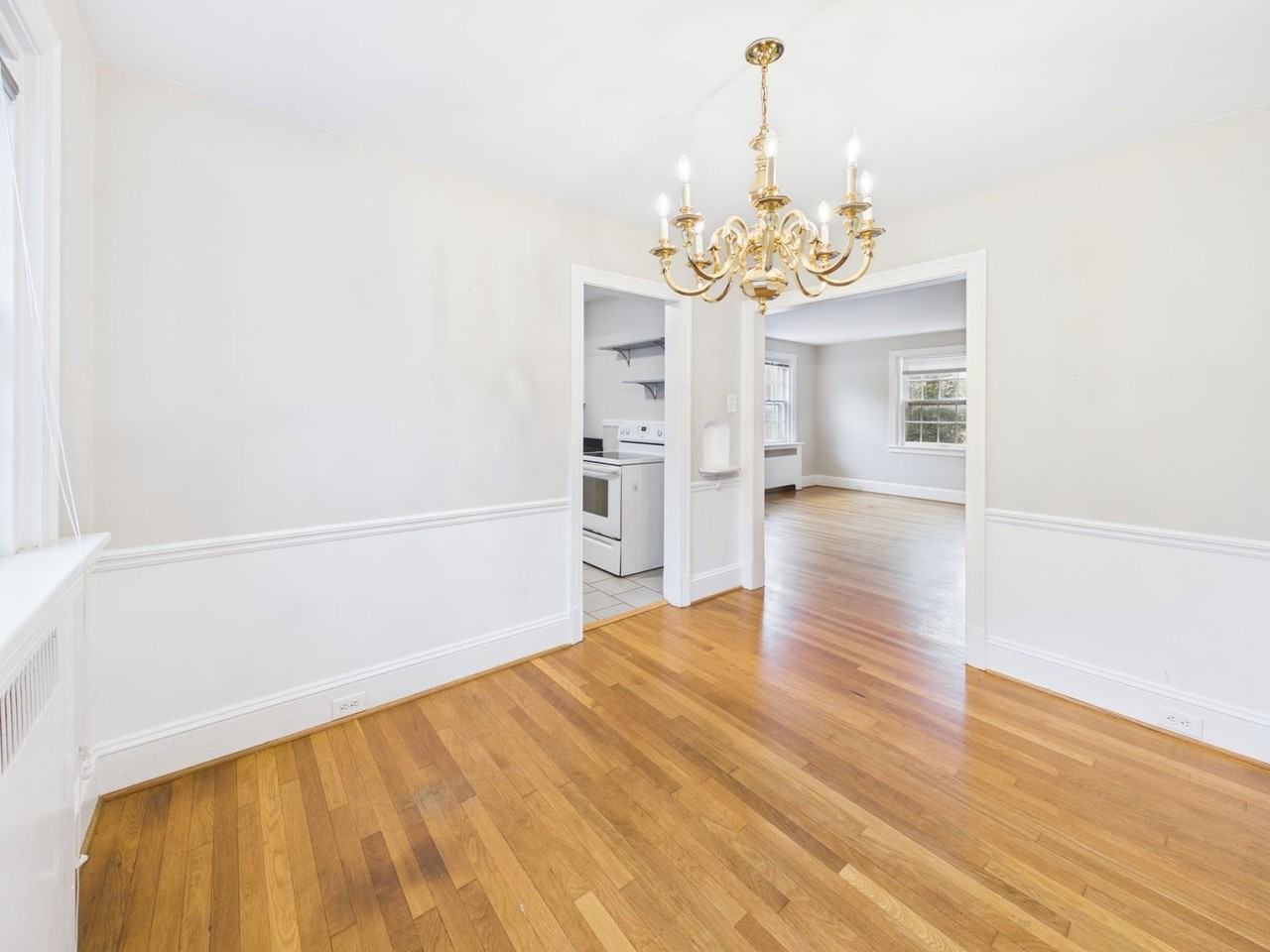 4406 Augusta Ave #EAST - Photo 5 of 24