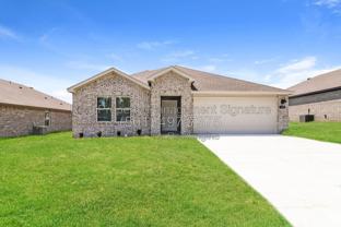 110 E Fredonia Ct - Photo 1 of 1