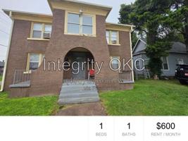 featured image of 815 N Brauer Ave #3