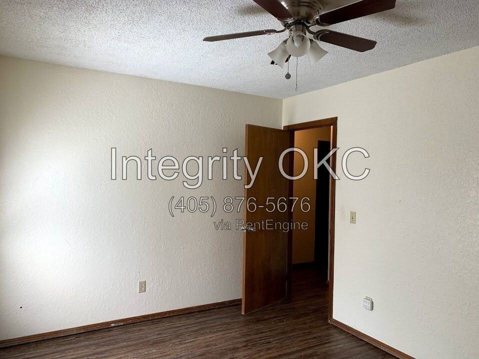 411 S Greengate Dr - Photo 6 of 14