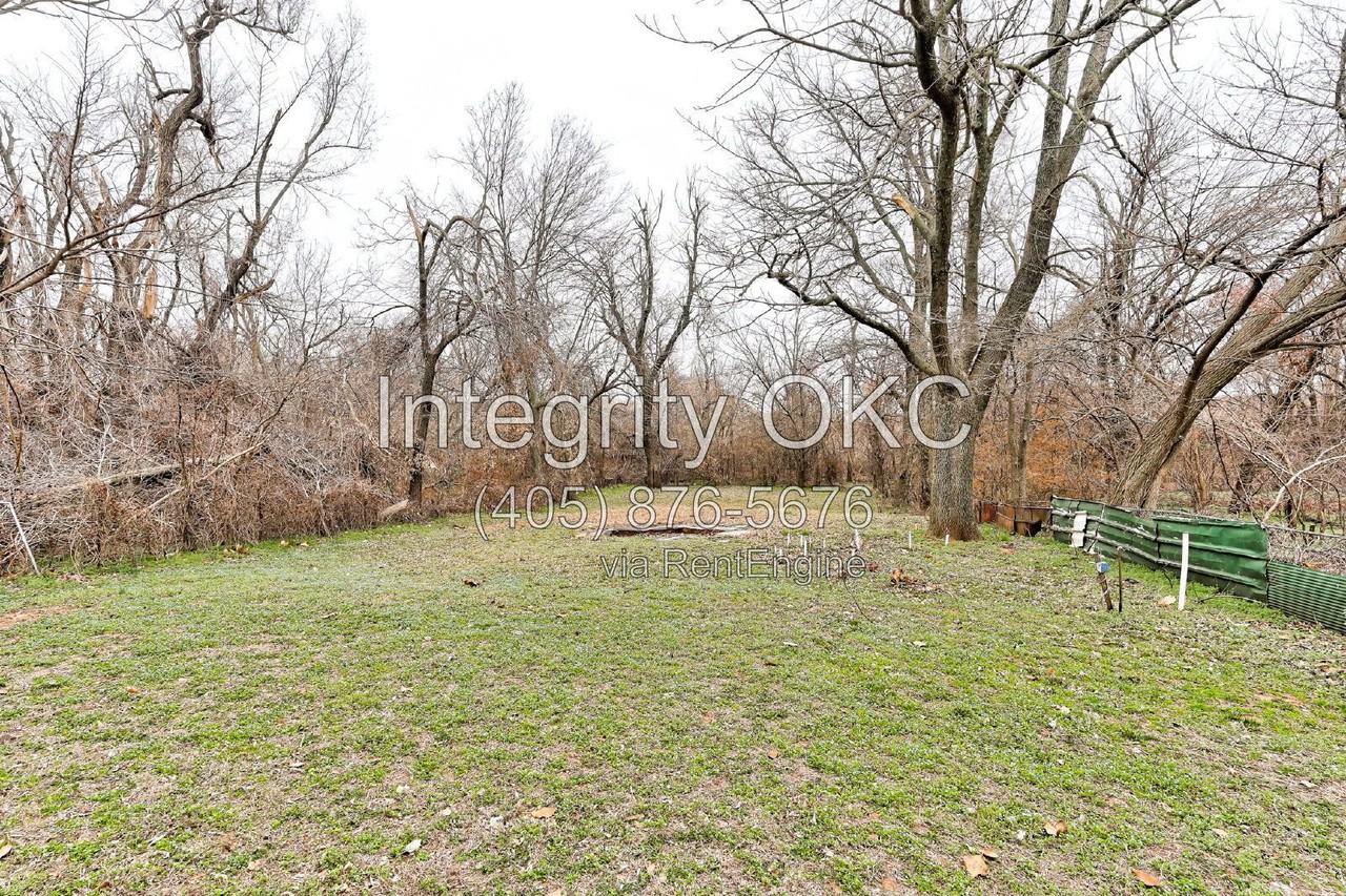 6216 Anderson Dr - Photo 4 of 39