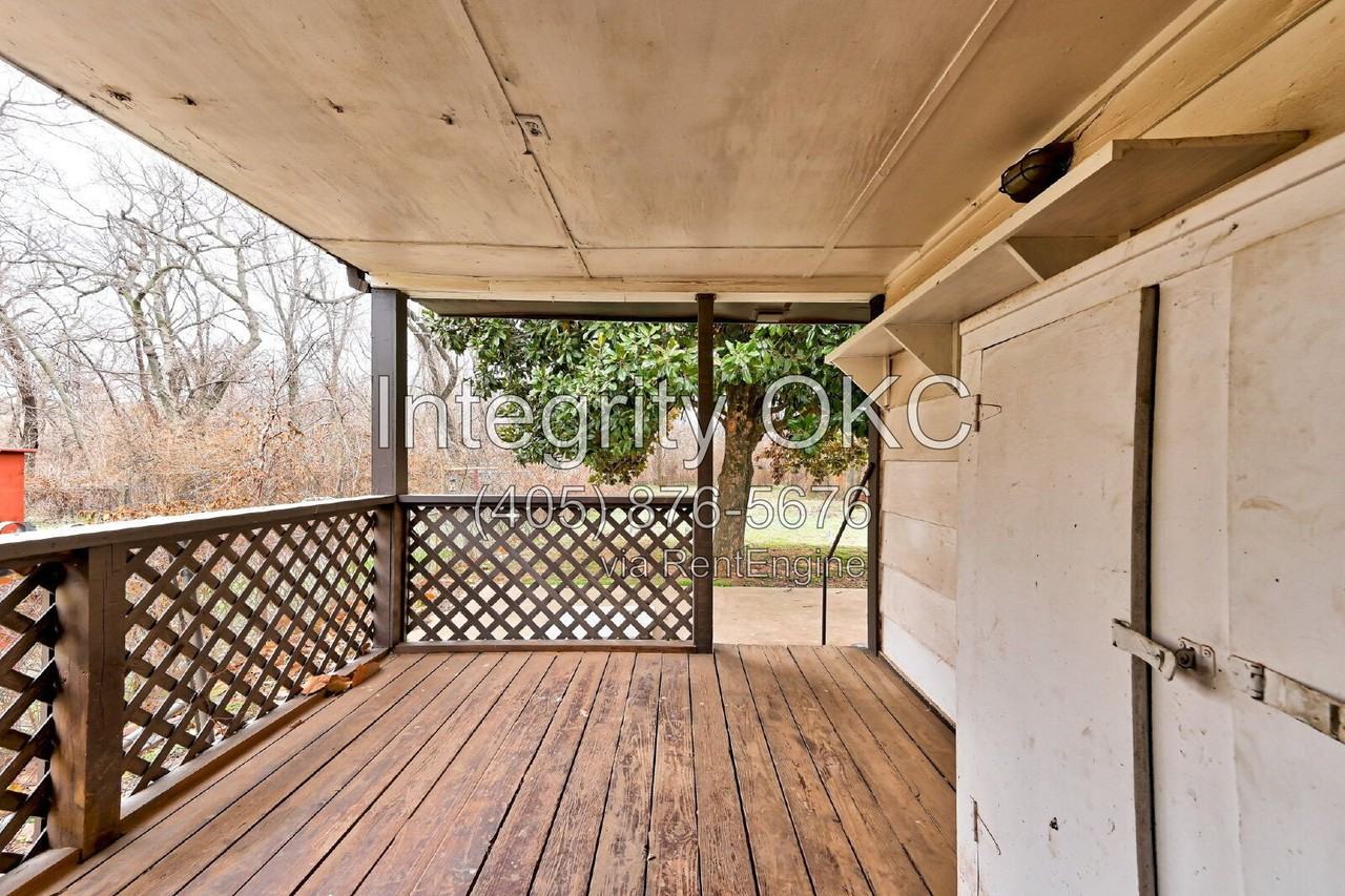 6216 Anderson Dr - Photo 7 of 39