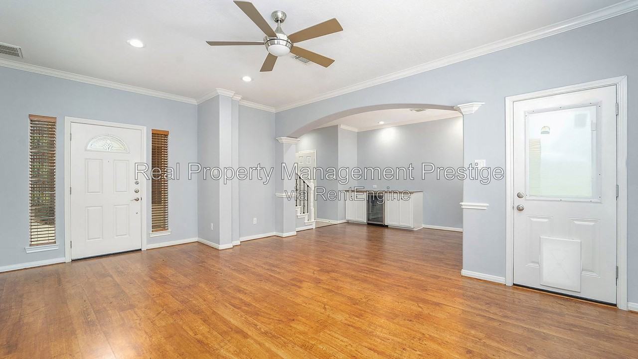 2052 Glencove Dr - Photo 7 of 30