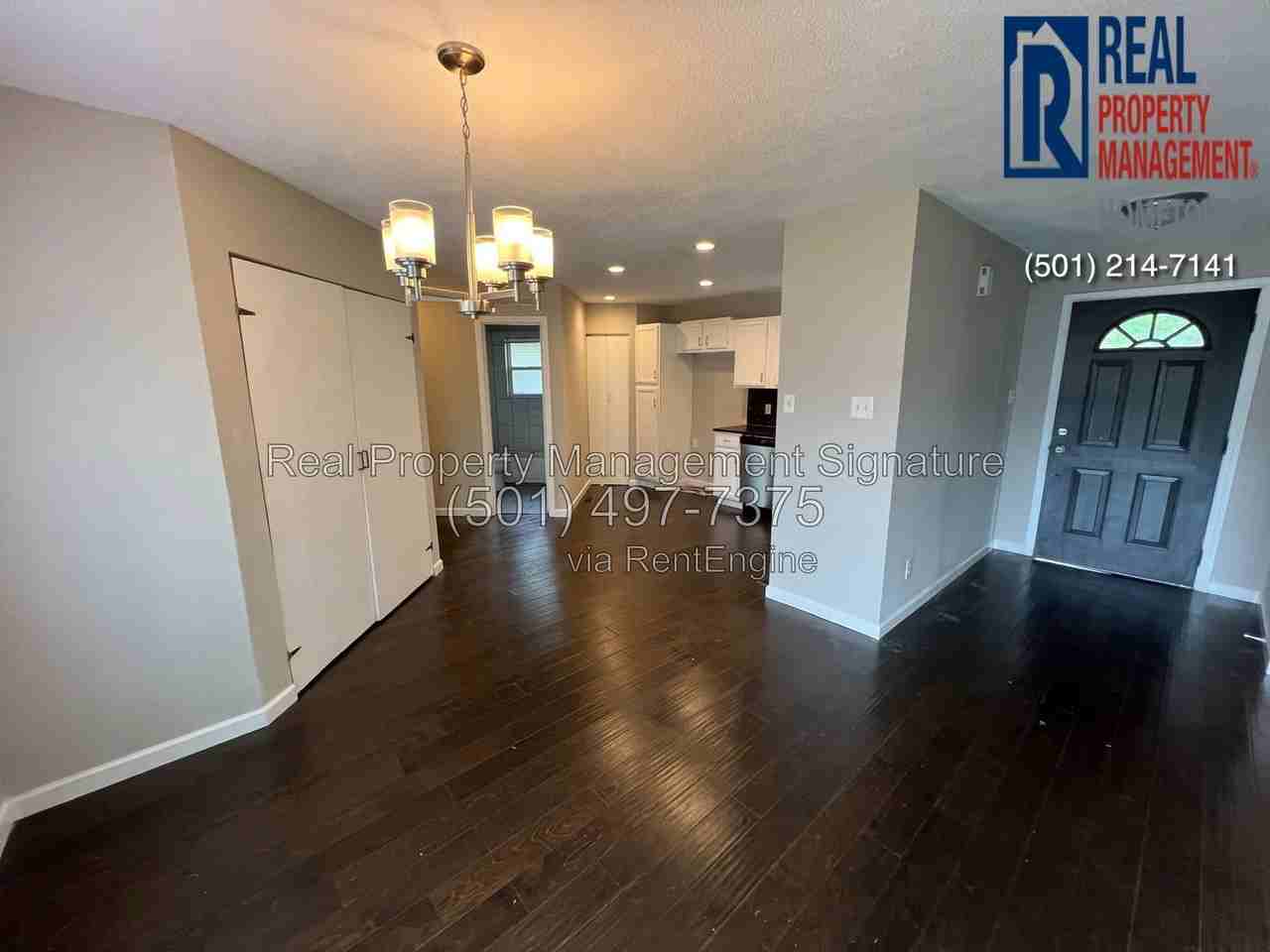 2710 Lavern St - Photo 3 of 14