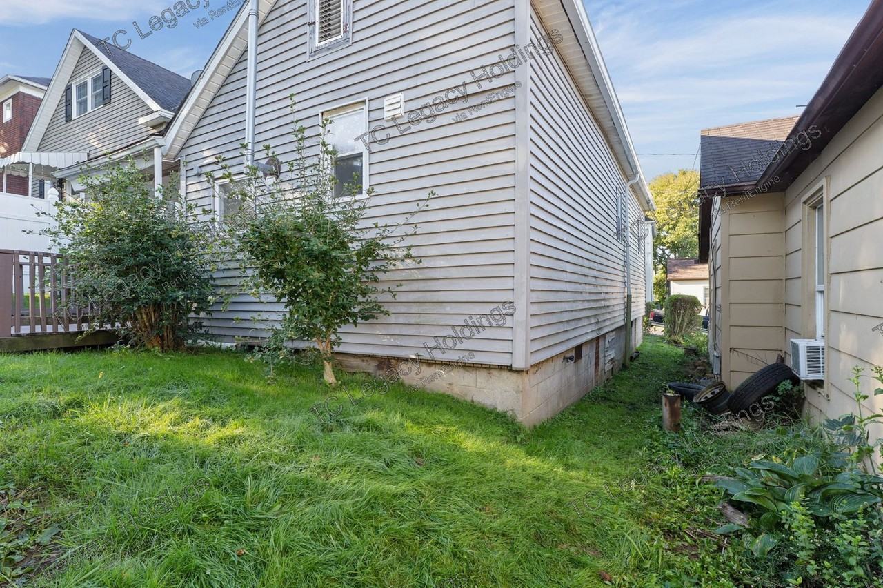 1620 Goff Ave - Photo 6 of 43