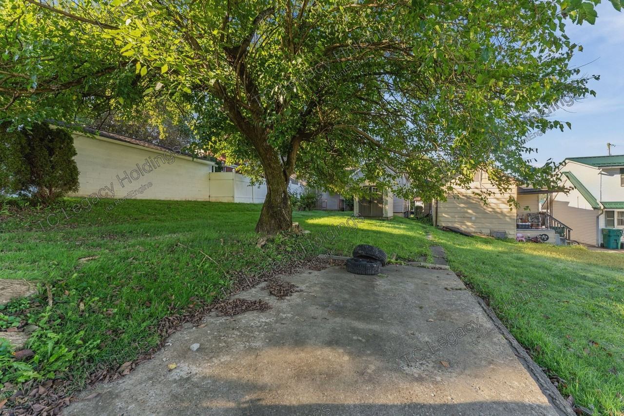 1620 Goff Ave - Photo 7 of 43