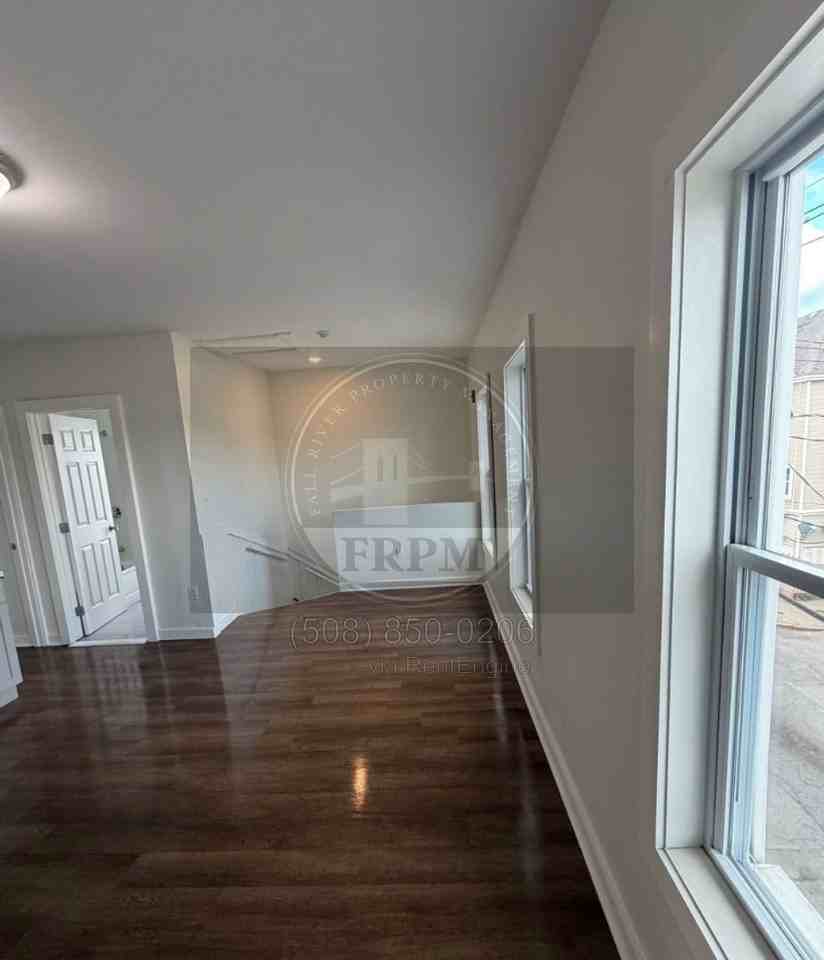 297 N Front St #297-3 - Photo 7 of 14