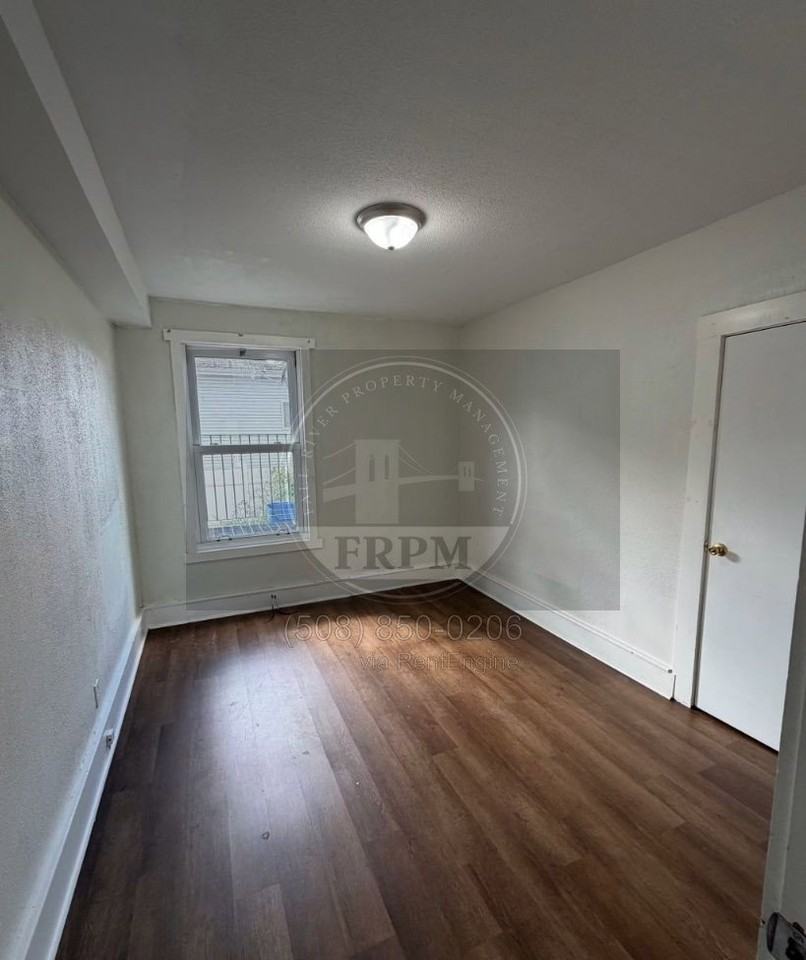 297 N Front St #297-1 - Photo 7 of 7