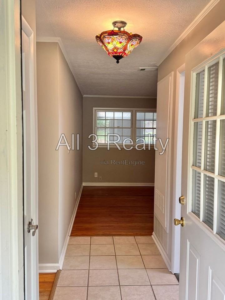 619 Milan Ct - Photo 5 of 30