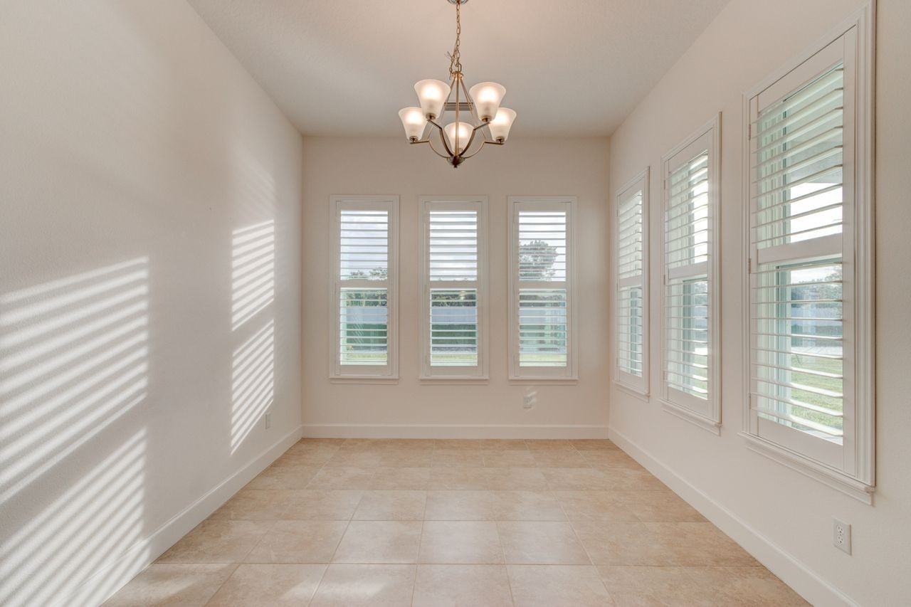 6243 Woodhaven Village Dr - Photo 6 of 22