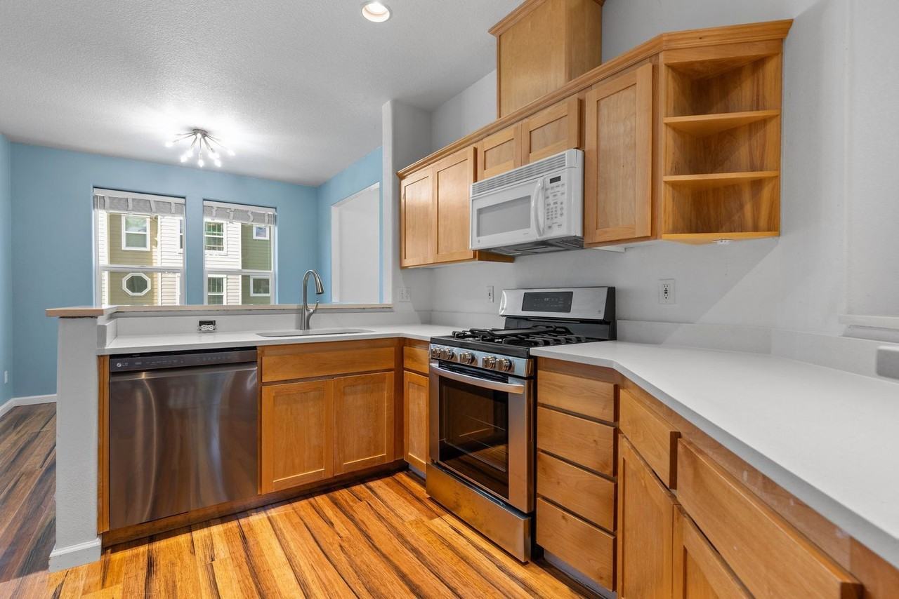 2636 Nw Kennedy Ct - Photo 6 of 22