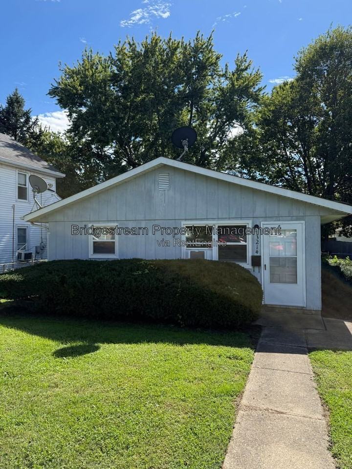 3214 Illinois Ave #A - Photo 3 of 9