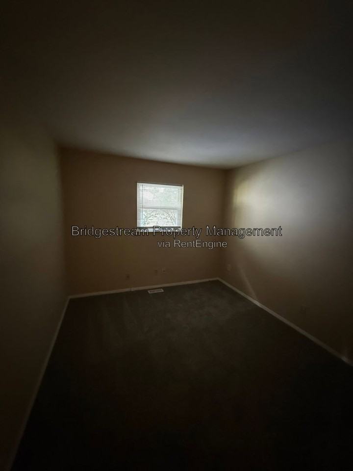 3214 Illinois Ave #A - Photo 5 of 9