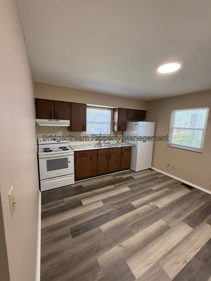 3214 Illinois Ave #A - Photo 7 of 9