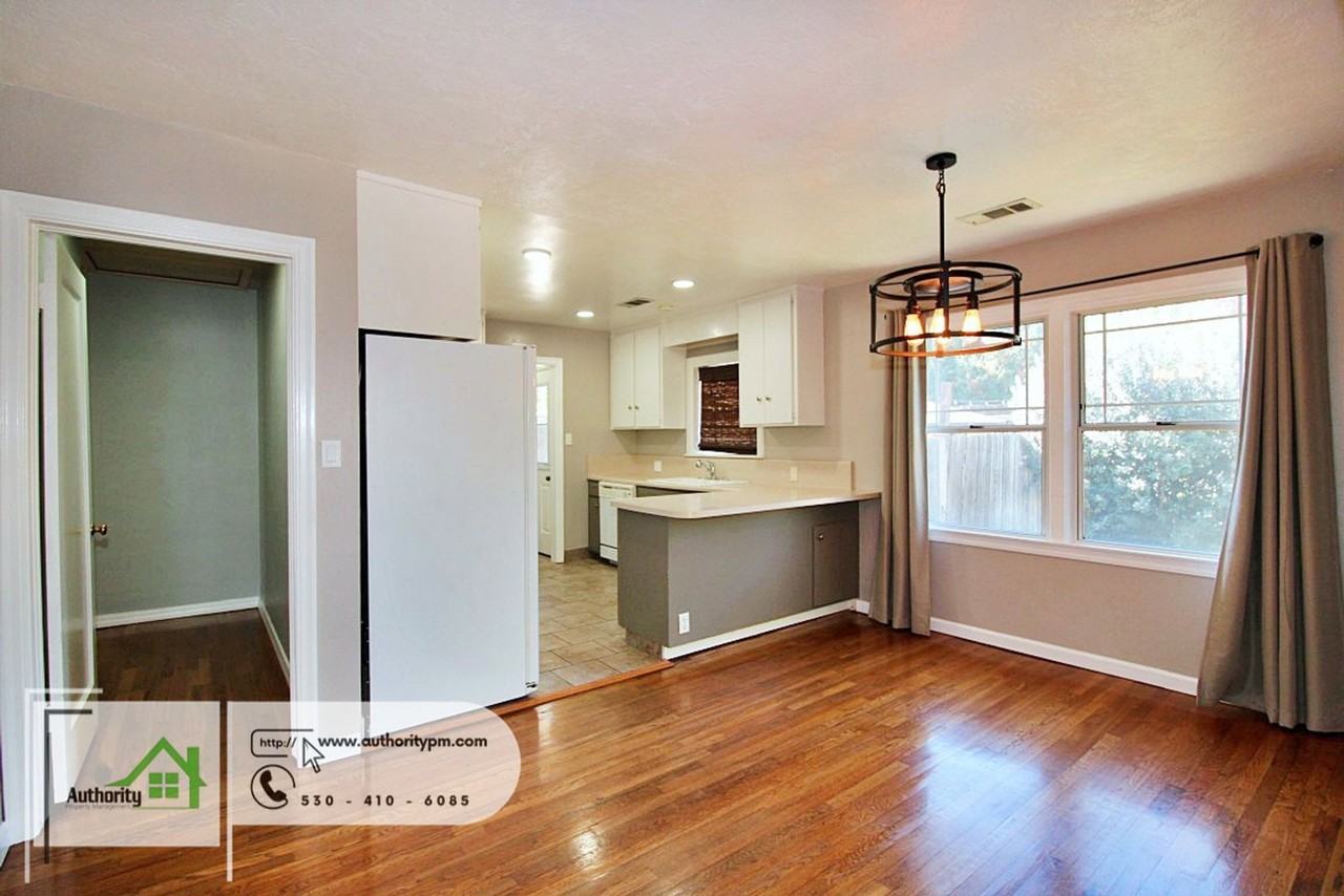 2565 North St - Photo 6 of 40