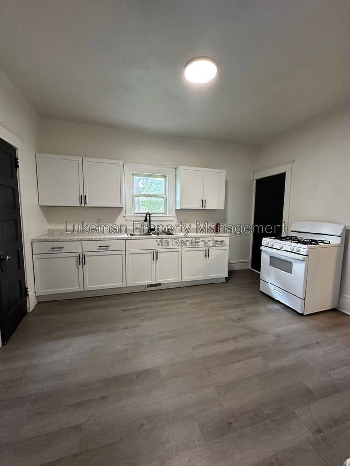 111 Reverend Wright Ct - Photo 4 of 15