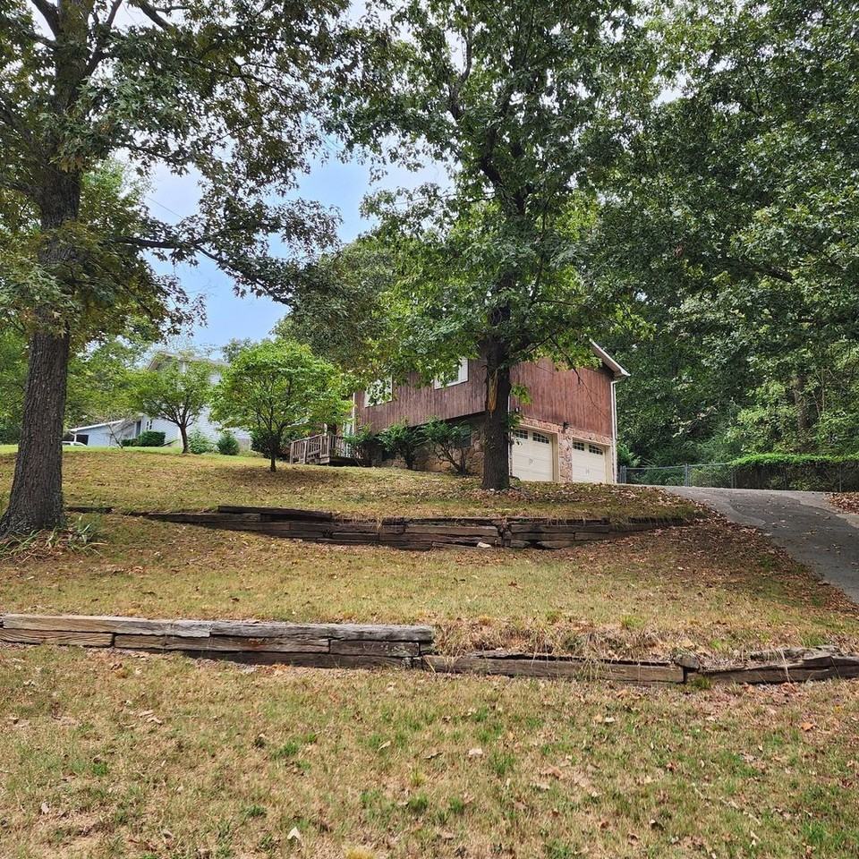 8806 Hidden Branches Rd - Photo 2 of 27