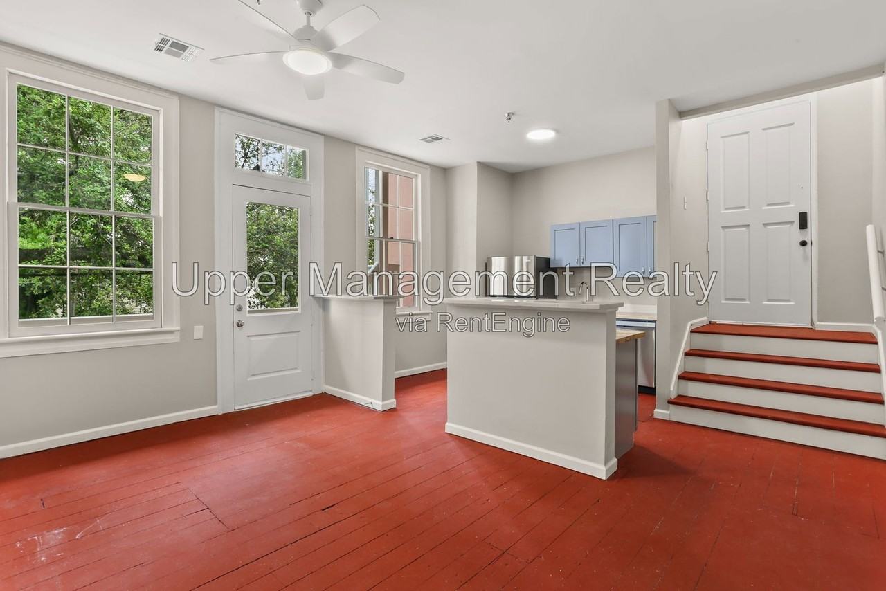 2103 Baronne St #2C - Photo 2 of 7