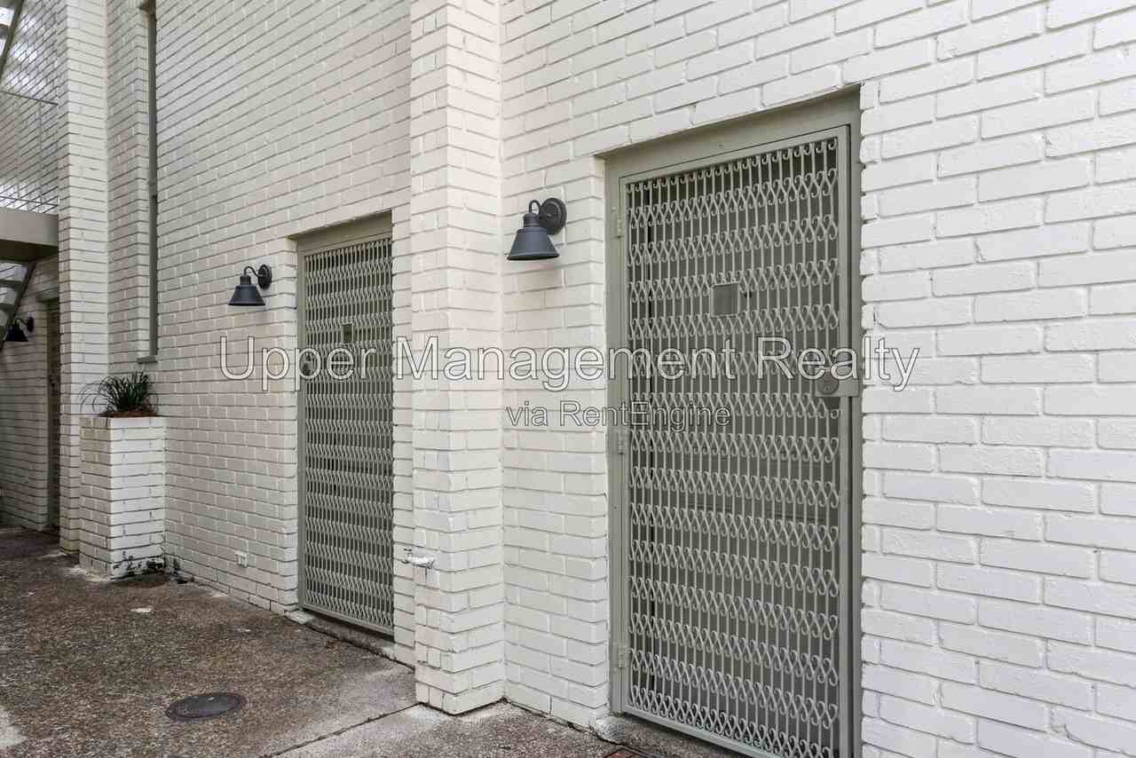 1632 4th St #1 - Photo 7 of 8
