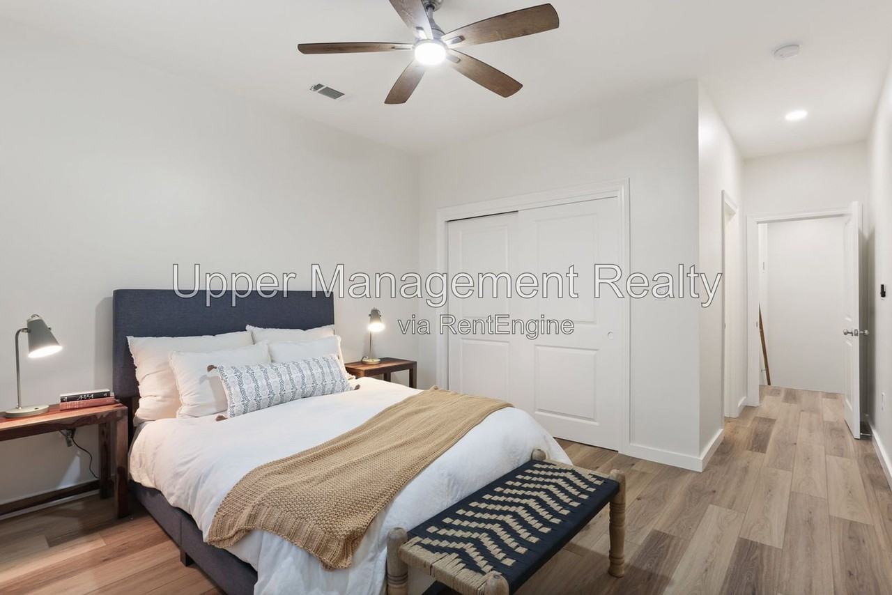 2916 Mandeville St #B - Photo 7 of 14