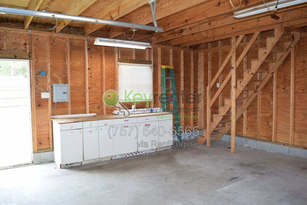4217 Sunnyfields Rd - Photo 3 of 27