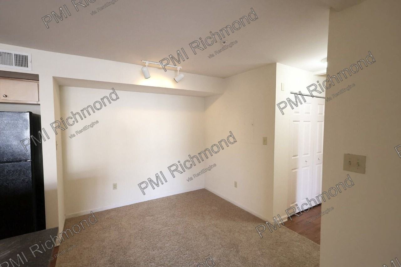704 Bristol Village Dr #307 - Photo 5 of 15