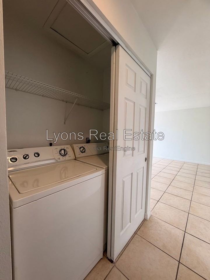 11470 Char Ann Dr - Photo 5 of 10