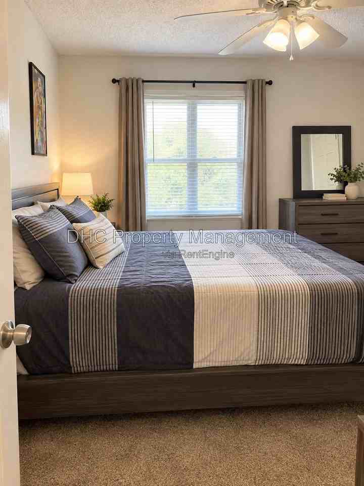 5000 Armour Rd #1B - Photo 5 of 9