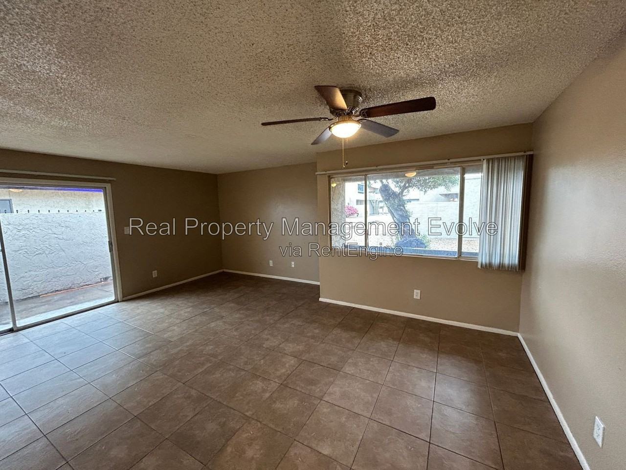 2646 N 43rd Ave #A - Photo 5 of 13