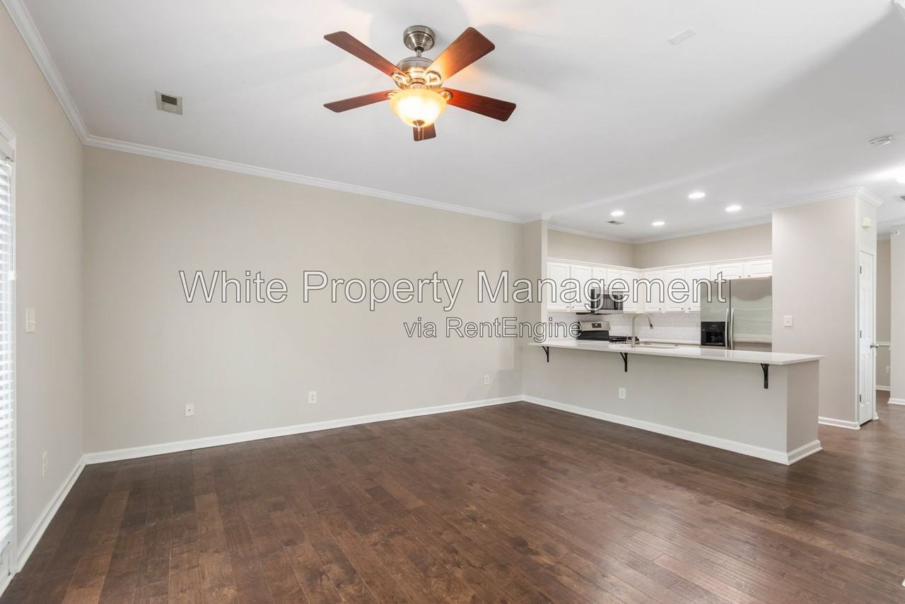 14925 Scothurst Ln - Photo 5 of 20