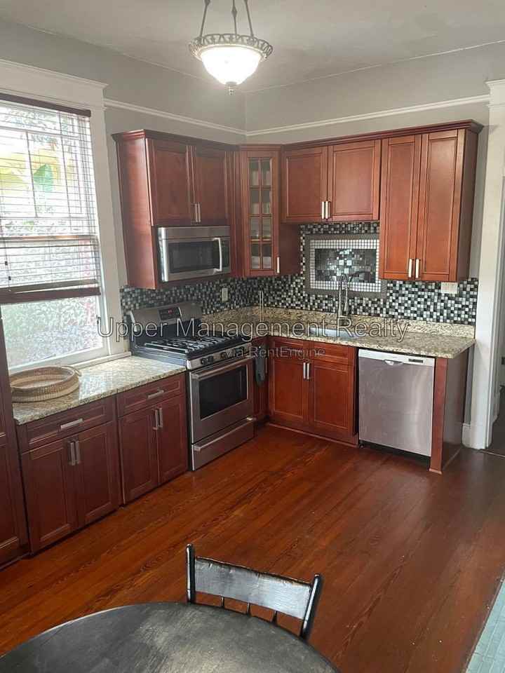 3929 Chestnut St - Photo 7 of 13