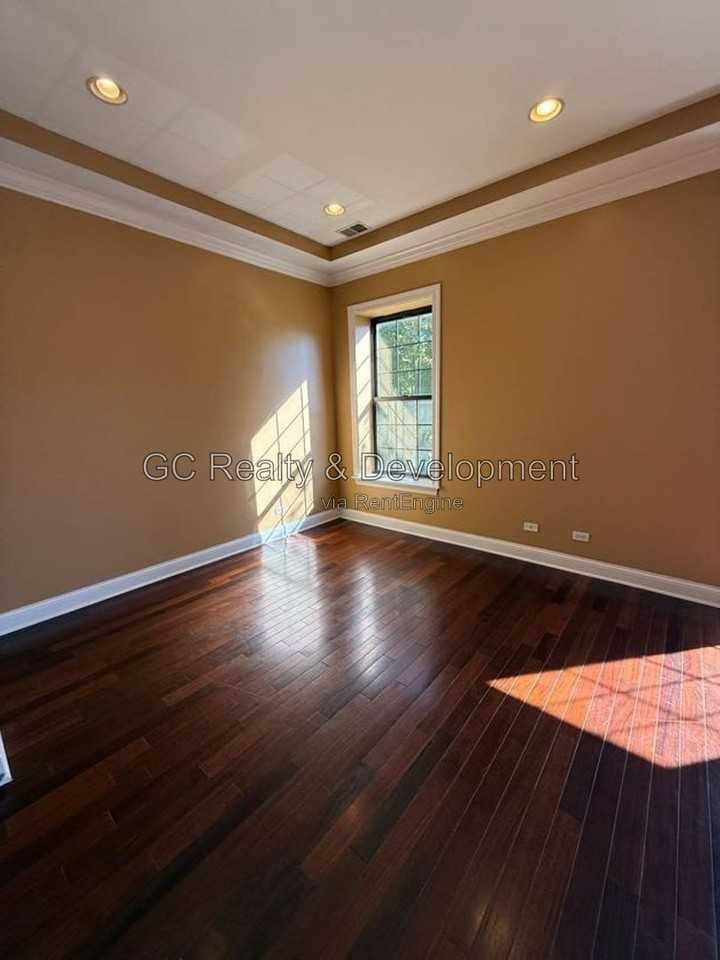 4926 S Indiana Ave #3S - Photo 7 of 15
