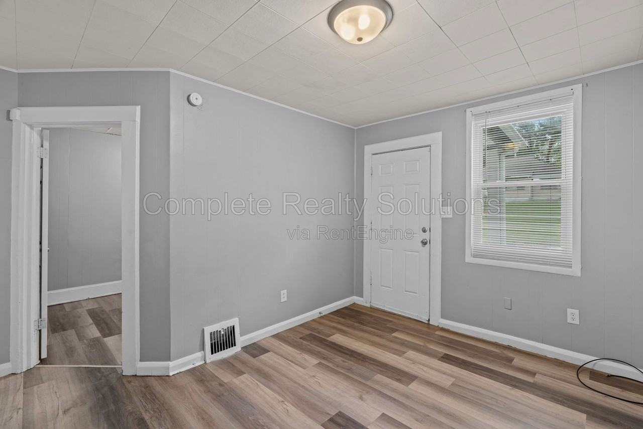 5637 Hodiamont Ave - Photo 4 of 28