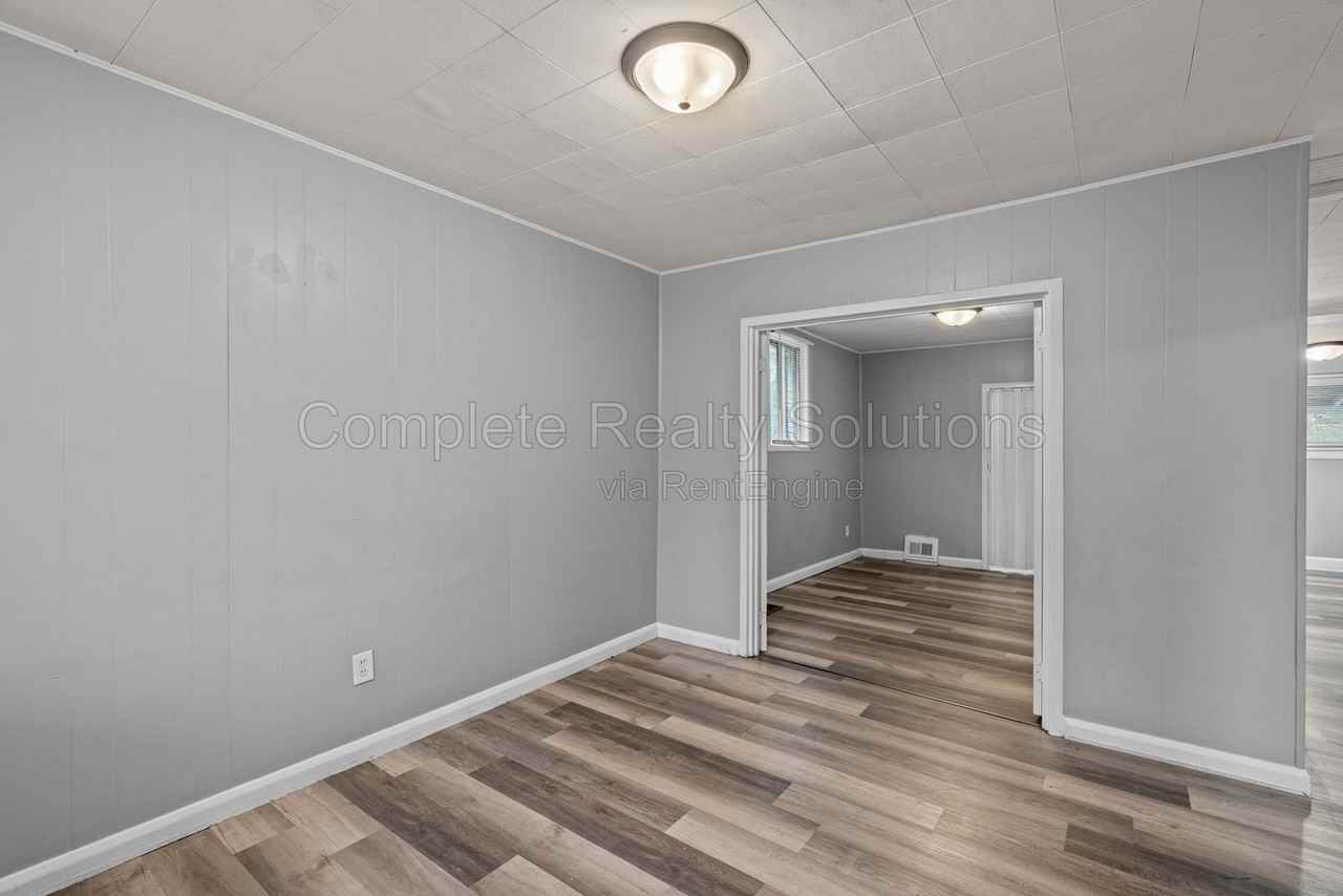 5637 Hodiamont Ave - Photo 6 of 28