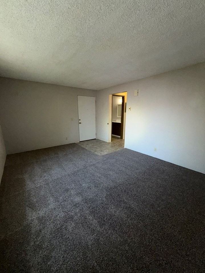 1551 High St #8 - Photo 5 of 16
