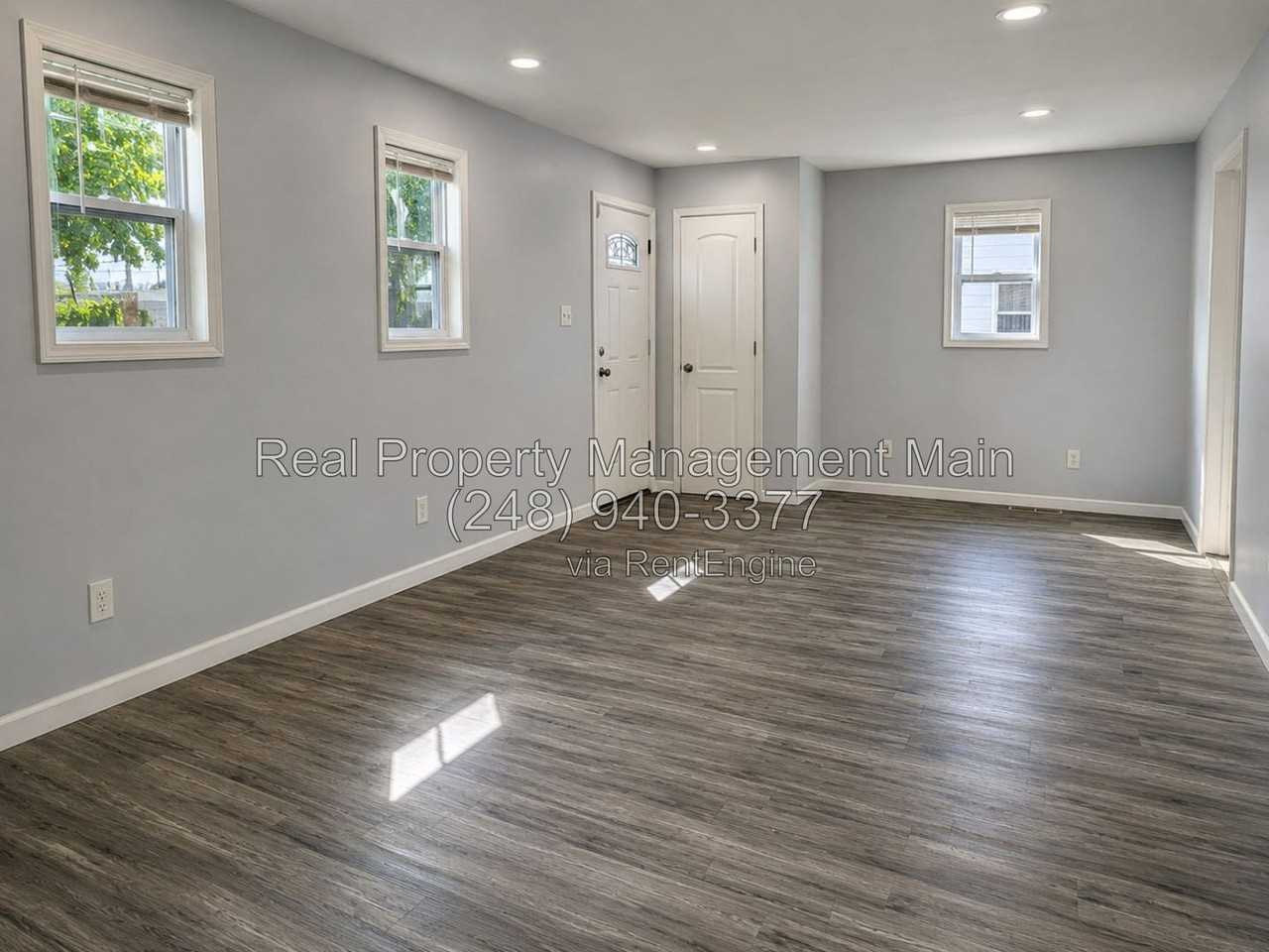 19141 Beland St - Photo 5 of 27