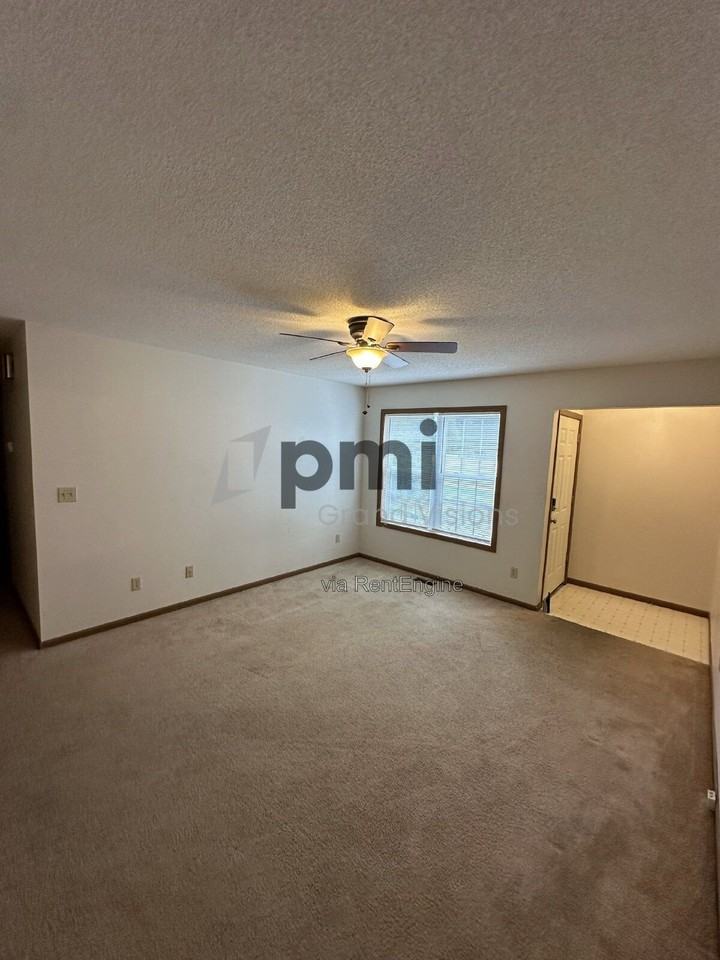 1950 Douglas St #3 - Photo 4 of 35