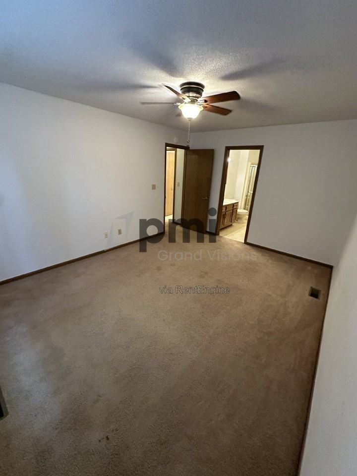 1950 Douglas St #3 - Photo 5 of 35