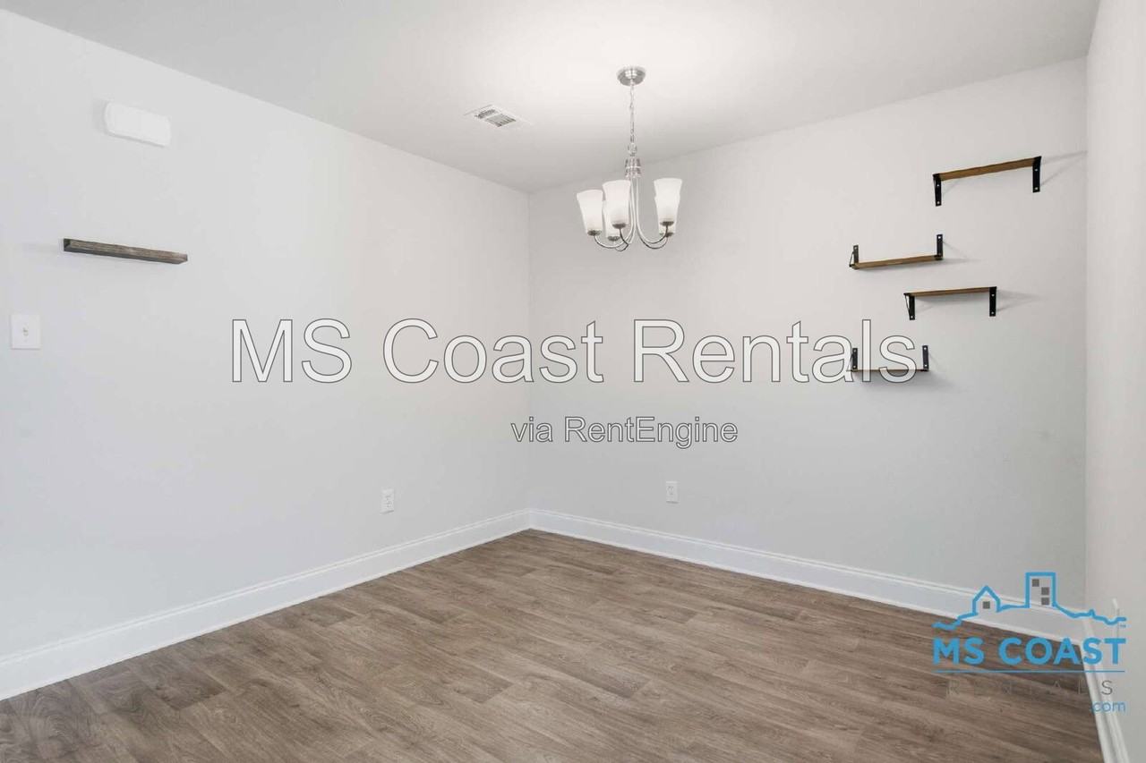 18139 Tiffany Renee Dr - Photo 6 of 24