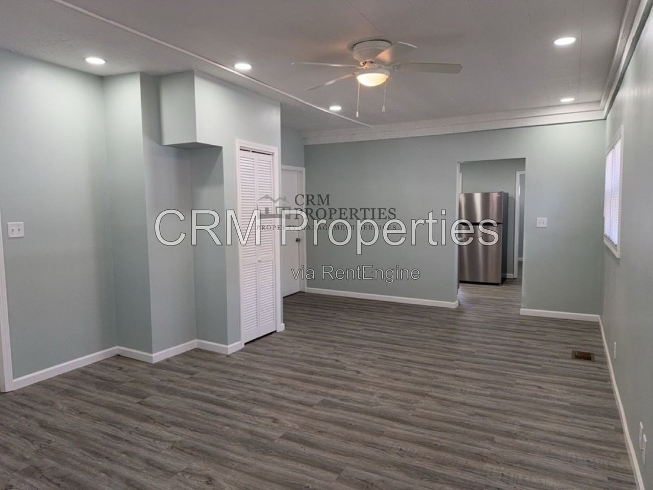 909 W Virginia Ave - Photo 3 of 22