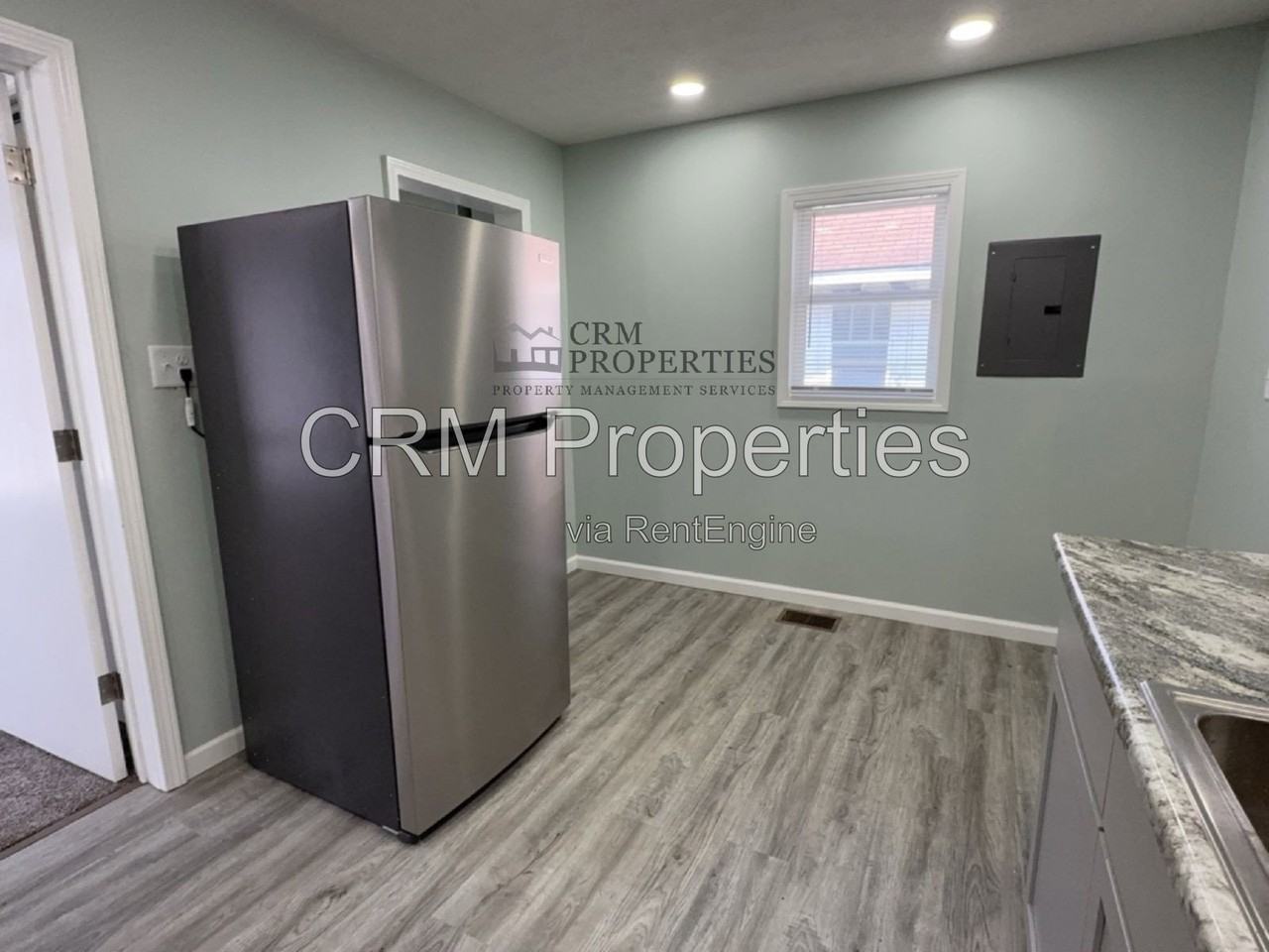 909 W Virginia Ave - Photo 7 of 22