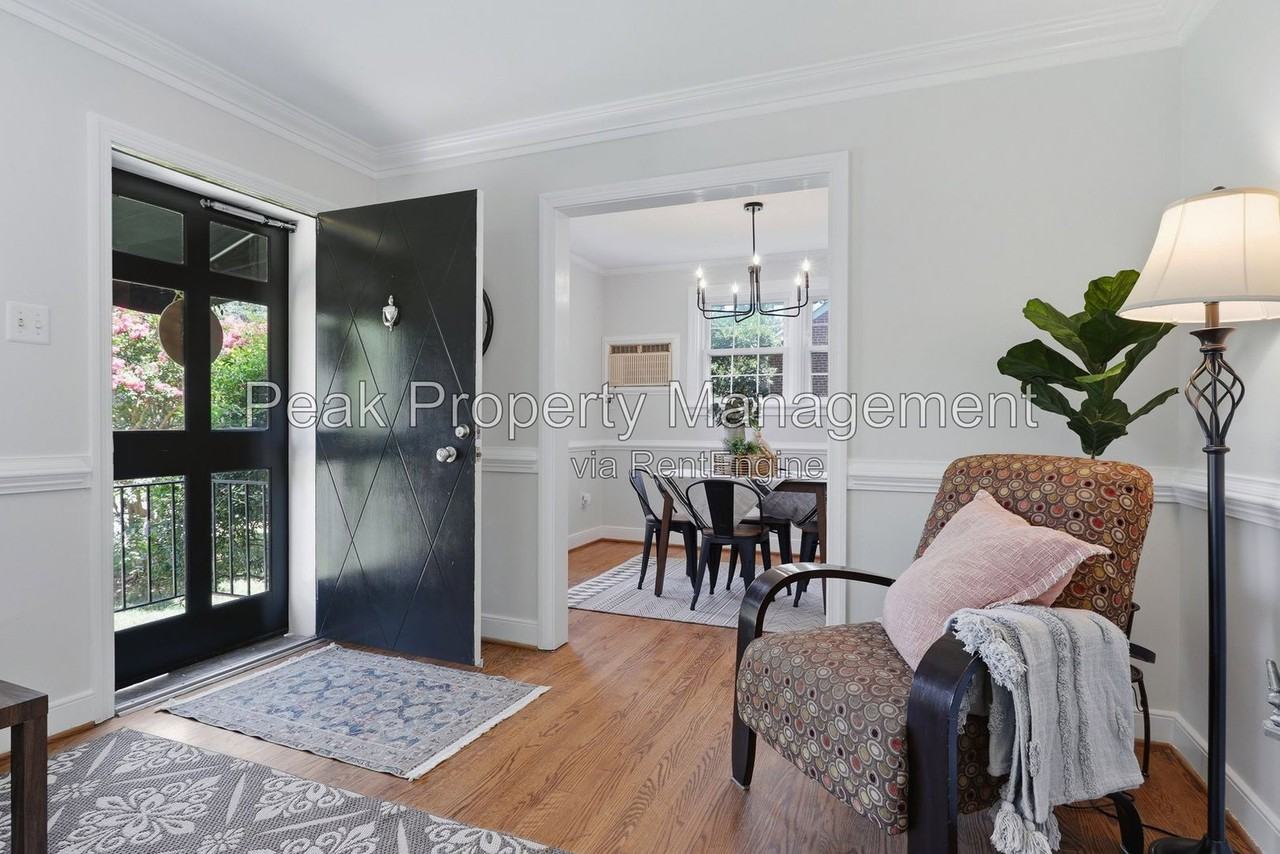 8719 Weldon Dr - Photo 3 of 31
