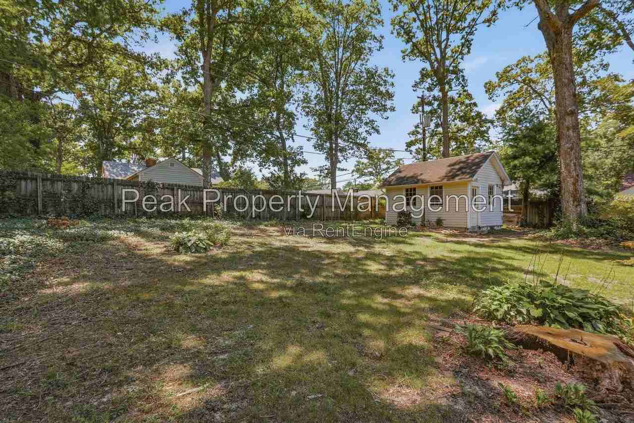 8719 Weldon Dr - Photo 5 of 31