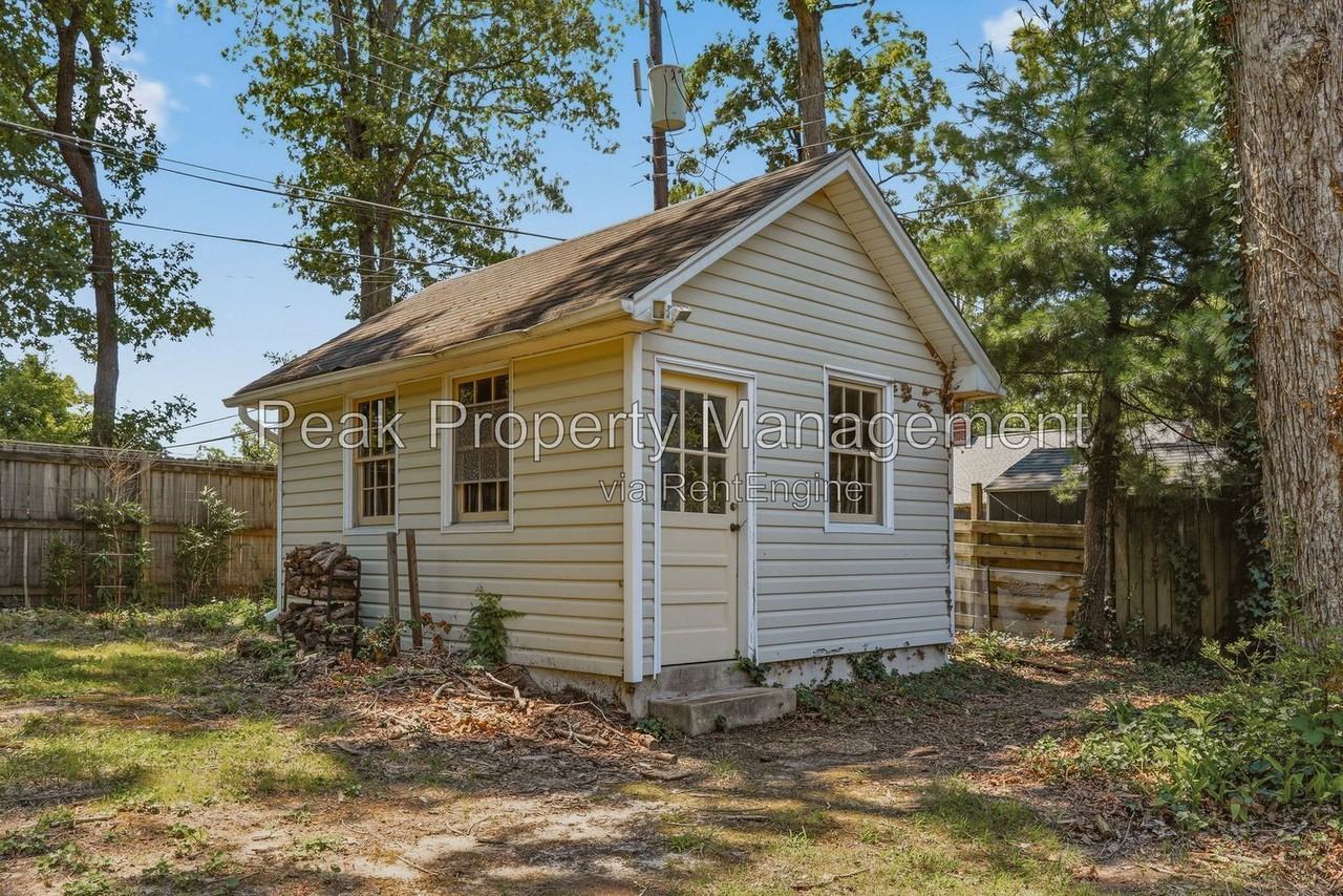 8719 Weldon Dr - Photo 6 of 31