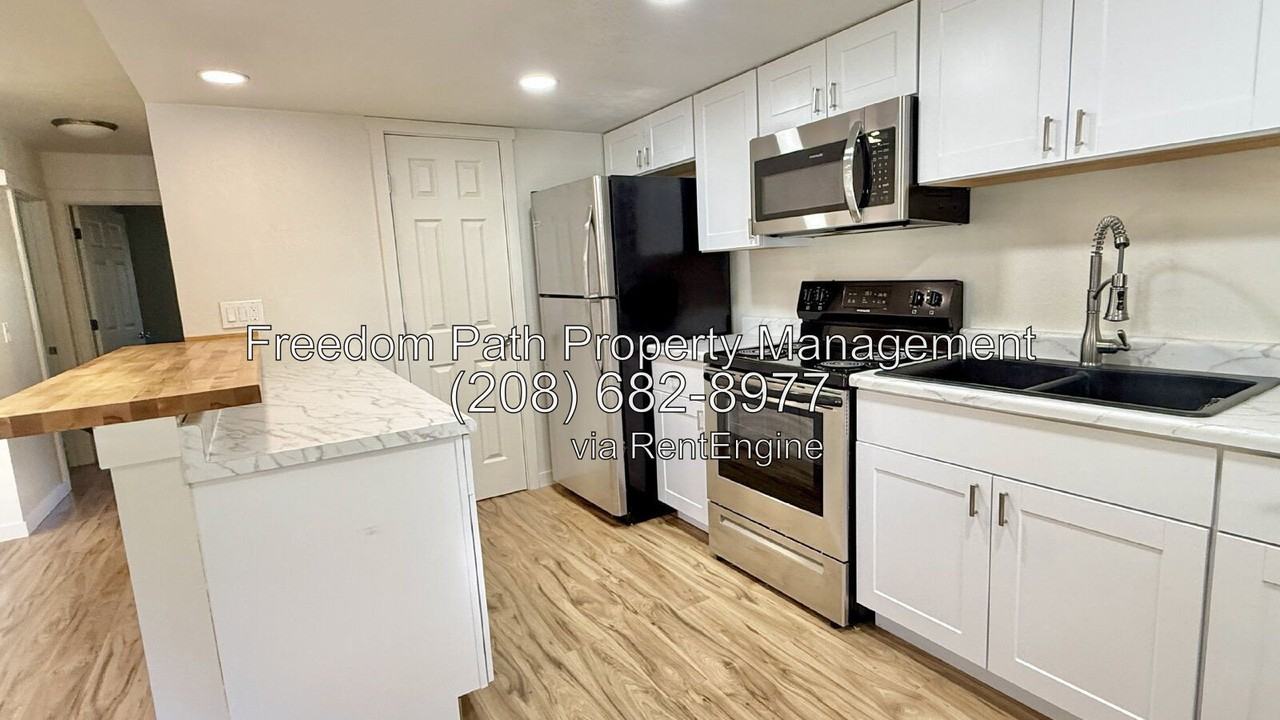 1223 N 11th St - Photo 7 of 20