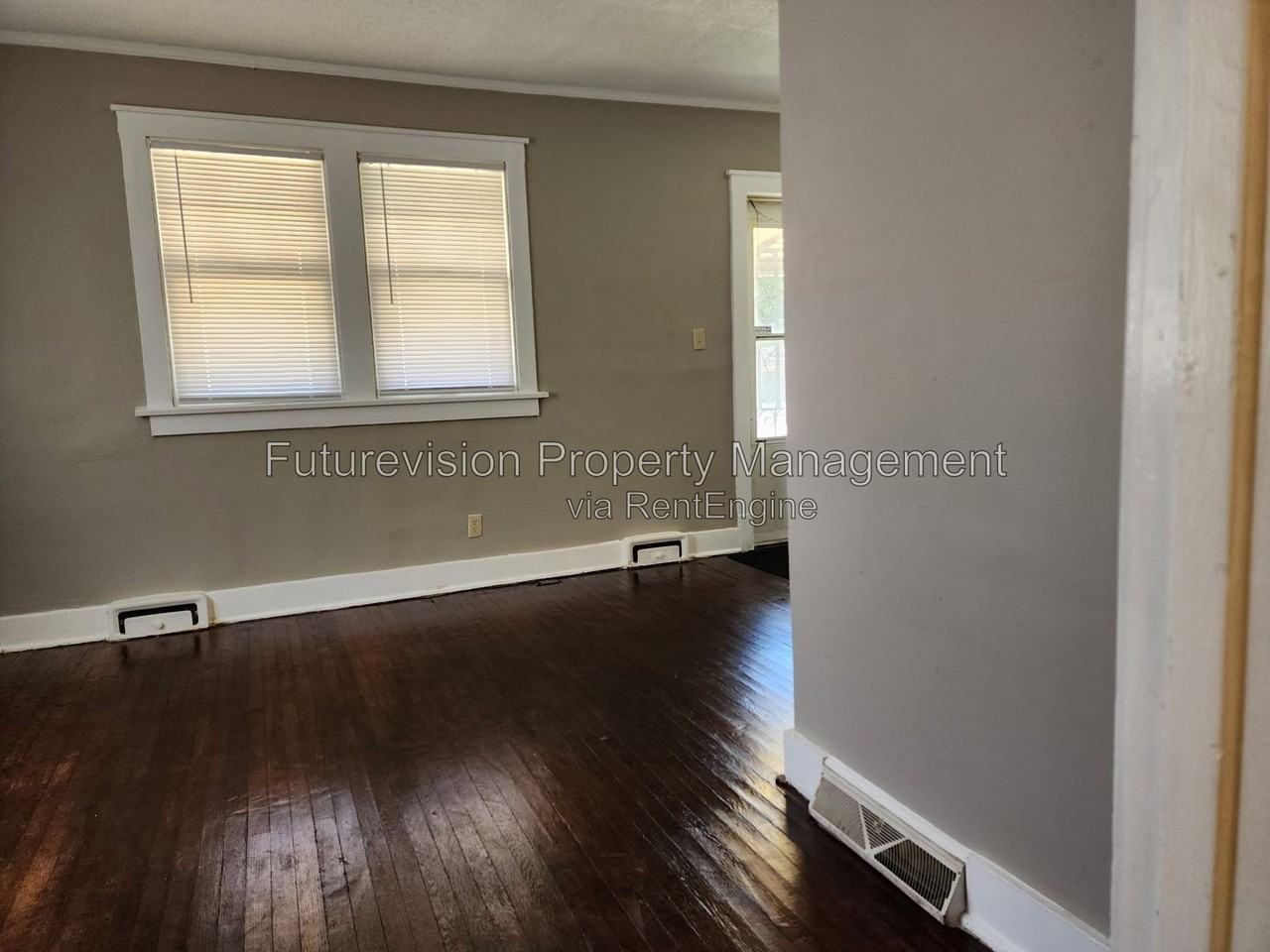 142 Arizona Ave #2 - Photo 5 of 9