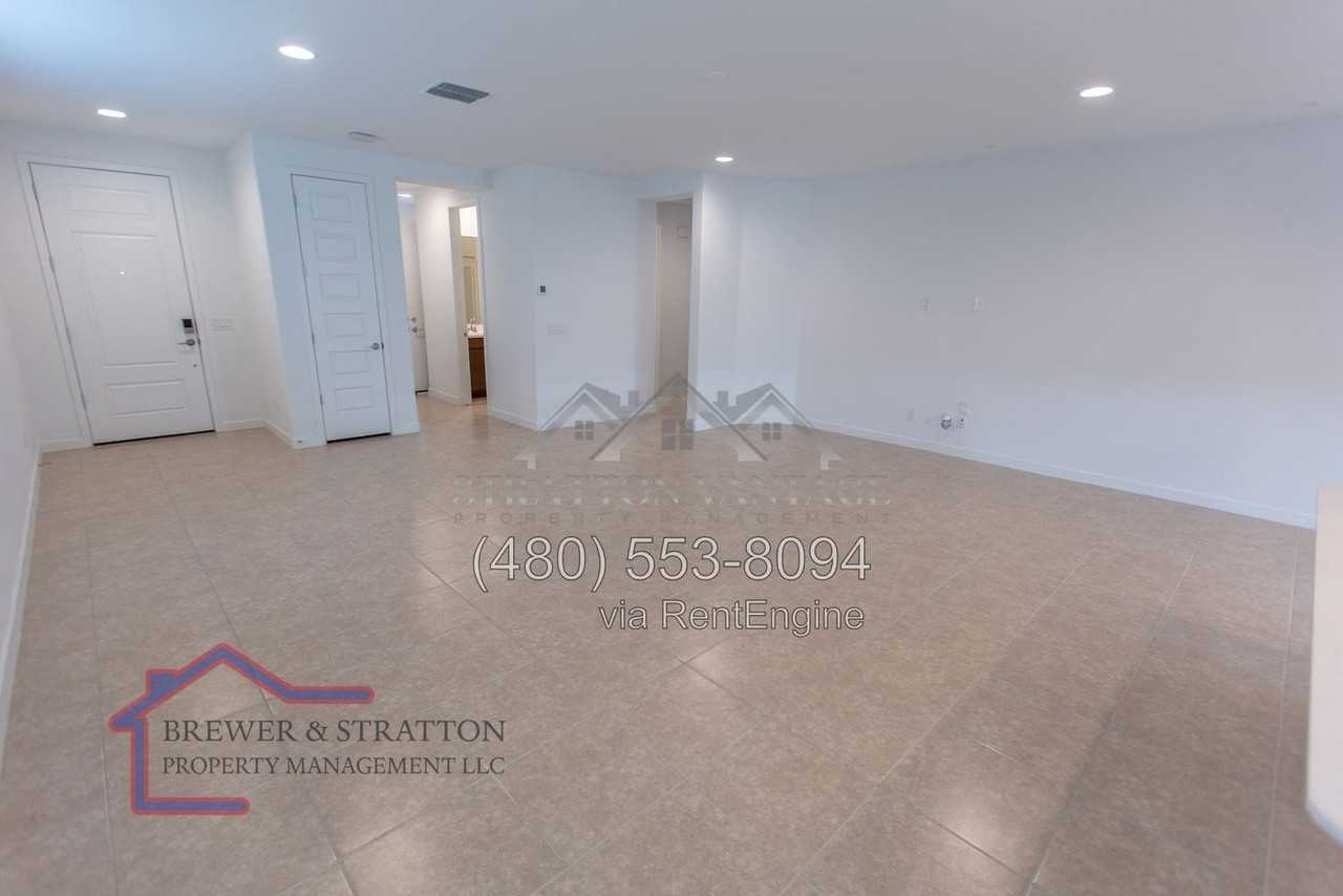 2207 W Park St - Photo 7 of 45