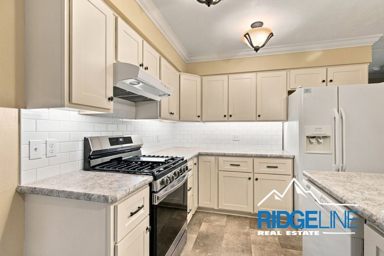 13 Treasure State Dr - Photo 3 of 19
