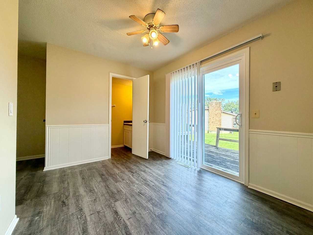 4546 Countrywood Ct Se - Photo 5 of 21
