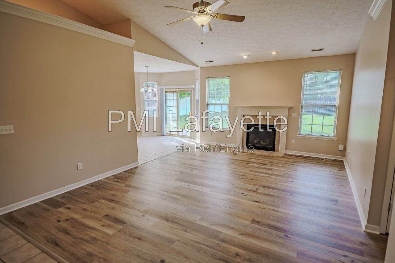 3200 Morallion Dr - Photo 7 of 30
